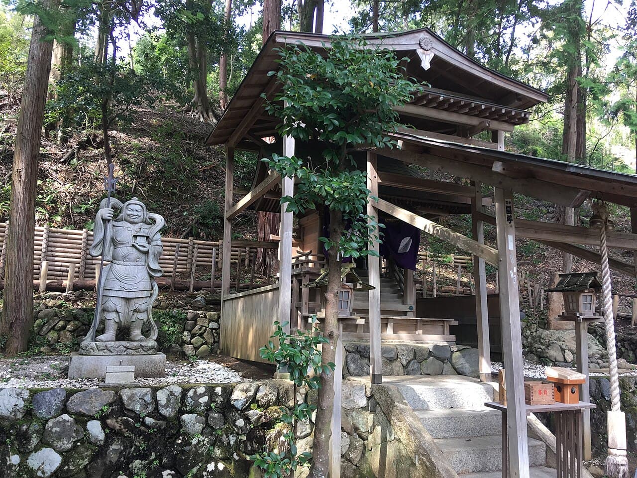 Photo of Mikami Shrine
